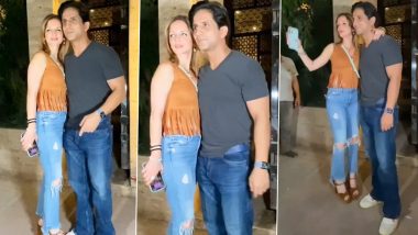 Sussanne Khan and Arslan Goni Pose Together for the Paparazzi as They Attend Bunty Sajdeh’s Party (Watch Video)