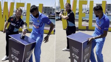 Kane Williamson Swiftly Prevents IND vs NZ T20I Series 2022 Trophy From Falling After Heavy Wind Strikes Podium, Says, “I’ll Have That!” (Watch Video)