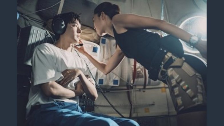 Ask The Stars: 5 Scandalous Thoughts That Came To Our Mind After Seeing Lee Min-ho And Gong Hyo-Jin's Stills