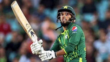 PAK vs SA Video Highlights: Mohammad Haris Scoops Anrich Nortje for a Six Over Wicketkeeper During T20 WC 2022 Super 12 Clash