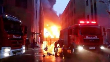 China Factory Fire: 38 Killed, 2 Injured As Blaze Breaks Out at Cloth Manufacturing Plant in Henan; Few Suspects Detained (Watch Video)