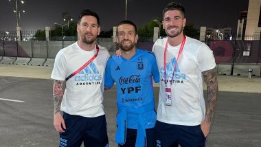 Lionel Messi Poses With Rodrigo de Paul, Papu Gomez As Argentina Land in Qatar Ahead of FIFA World Cup 2022