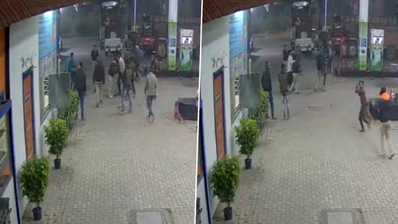 Uttar Pradesh Shocker: Miscreants Attack Petrol Pump Employees With Sticks, Sharp Weapons in Hapur (Watch Video)