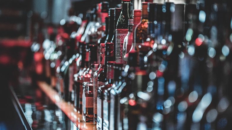 Dry Days in Kolkata in 2023: Check the Full List of Dates of Festivals and Events When Alcohol Will Not Be Served in Pubs, Hotels & Bars in the City of Joy
