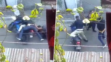 UP: Meerut Girl Fights Off Chain Snatchers Bravely, Pulls Down Two Bike-Borne Miscreants (Watch Video)