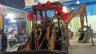 Uttar Pradesh: Bride’s Father Gifts Bulldozer to Groom in Hamirpur As Wedding Gift (See Pic)