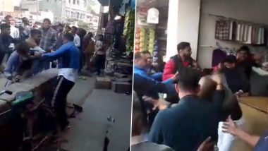 Uttar Pradesh Shocker: Mob Mercilessly Thrashes Men in Public View in Hardoi's Pihani (Watch Video)