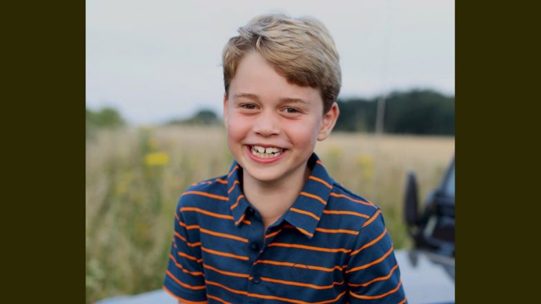 Amazon Seller Uses Photoshopped Image of Prince George Welding Wooden Toy Machete for Advertisement, Doctored Photo Removed Later