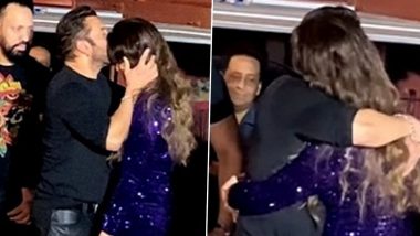 Salman Khan Birthday: Dabangg Star Plants a Kiss on Ex-Girlfriend Sangeeta Bijlani's Forehead