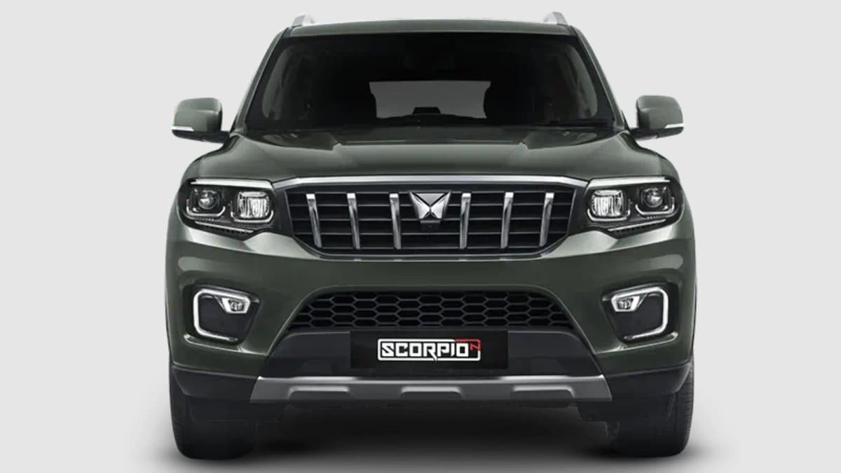 Mahindra XUV300 Turbo RDE Updated Model Spotted Testing With XUV700 and Scorpio N SUVs