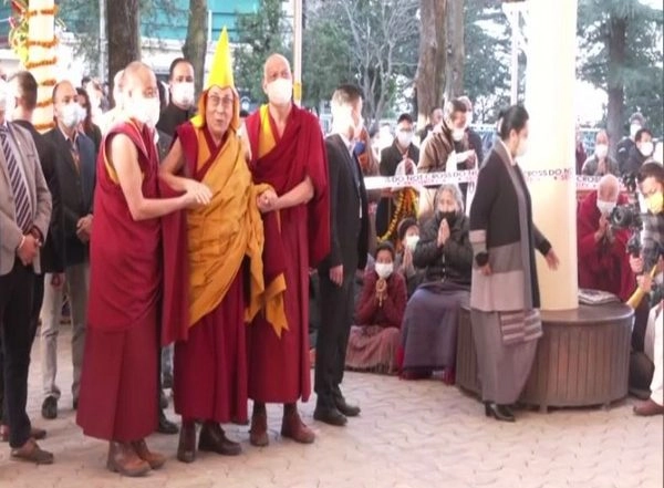 World News | Tibetans Offer Prayers for Long Life of Dalai Lama