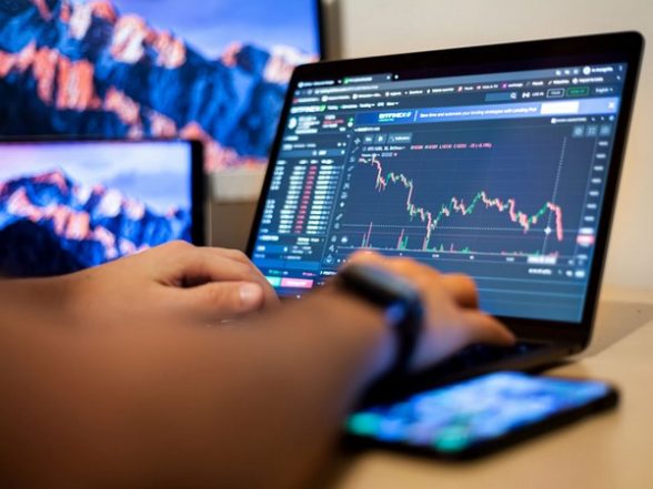 Business News | Indian Stock Indices Hit Fresh Highs on Strong Fundamentals - Vimarsana News