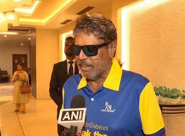 Keep Phones Away from Kids and Let Them Play to Avoid Obesity, Says Former Indian Cricketer Kapil Dev