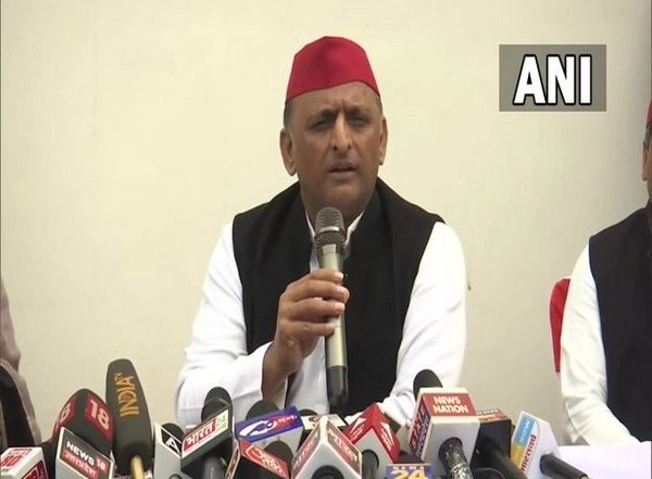 India News | Akhilesh Yadav Says Photos Show Police Lathi Charge Voters in Rampur By-polls