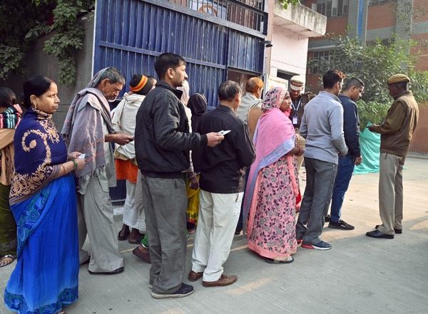 Mainpuri By-Election 2022: 31.64% Voter Turnout Till  Till 1 PM in Uttar Pradesh Bypoll