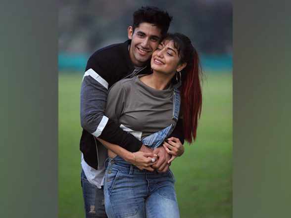 Entertainment News | Fans Express Concern for Varun Sood After His Ex-girlfriend Divya Agarwal Announces Her Engagement - Vimarsana News