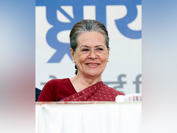 Agency News Pm Narendra Modi Prays For Sonia Gandhi S Healthy Life On Her Birthday Latestly