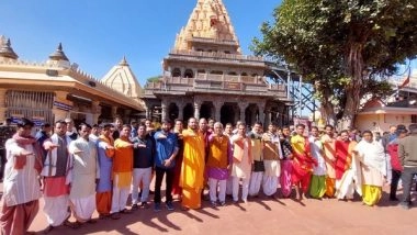 India News | MP: Priests, Officials of Ujjain's Mahakal Temple Take Oath to Follow Traffic Rules