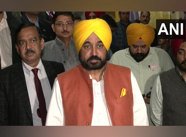 India News | CM Bhagwant Mann Assures PM Modi of Successful Sessions of G20 Summit in Punjab