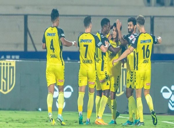 Sports News | ISL: Hyderabad FC Down East Bengal FC 2-0, Keep Unbeaten Record Intact