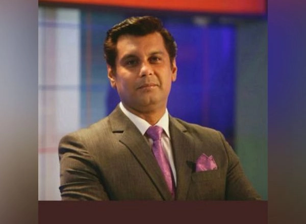 World News | Pakistan: Joint Investigation Team to Record Statements of Arshad Sharif's Mother and Wife