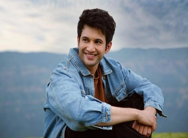 Entertainment News |  Rohit Saraf  Feels Overwhelmed with Birthday Wishes from Fans, Pens Love-filled Note