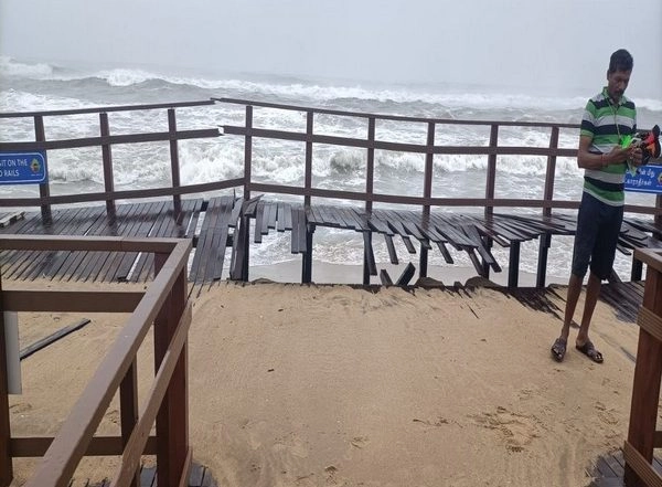 India News | Cyclone 'Mandous' Starts to Weaken: IMD