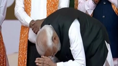 India News | PM Modi Bows Before Gathering at Swearing-in Ceremony of Gujarat CM