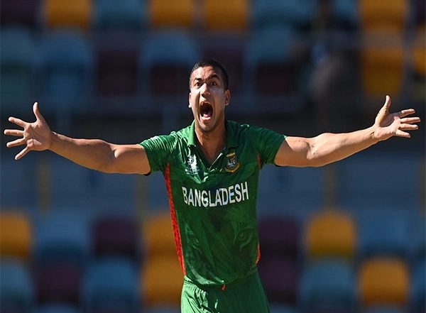 Sports News | Bowlers Will Have to Bowl Patiently, Wait for Mistakes: Bangladesh's Taskin Ahead of 1st Test Against India