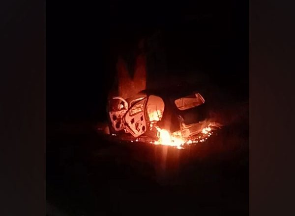Chhattisgarh Accident: Car Catches Fire After Hitting Roadside Tree in Manendragarh; Two Killed, Four Injured