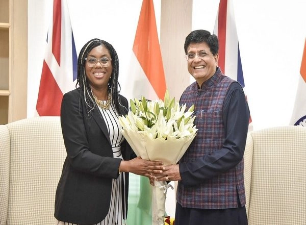 World News | Piyush Goyal Meets UK Secretary of State for International Trade in New Delhi