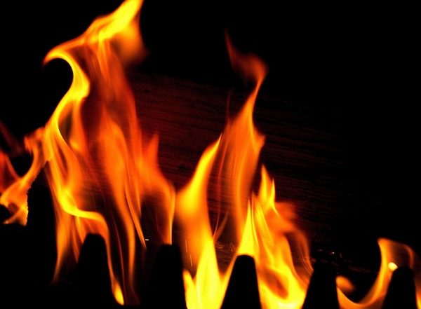 Mumbai Fire: Policeman Dies Due to Burn Injuries After Blaze Engulfs Kherwadi Police Station in Bandra
