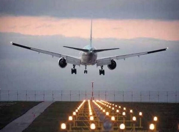 India News | Go First Flight Returns to Mumbai After Facing Technical Glitch