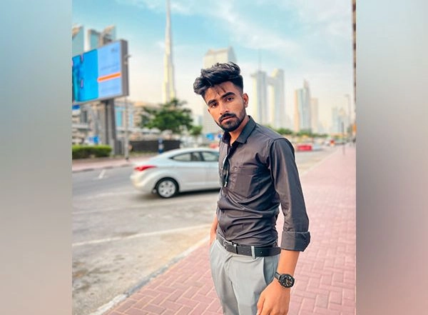 Business News | Alfaz Sumra's Prank Video with Shahrukh Khan Created a Buzz on Social Media
