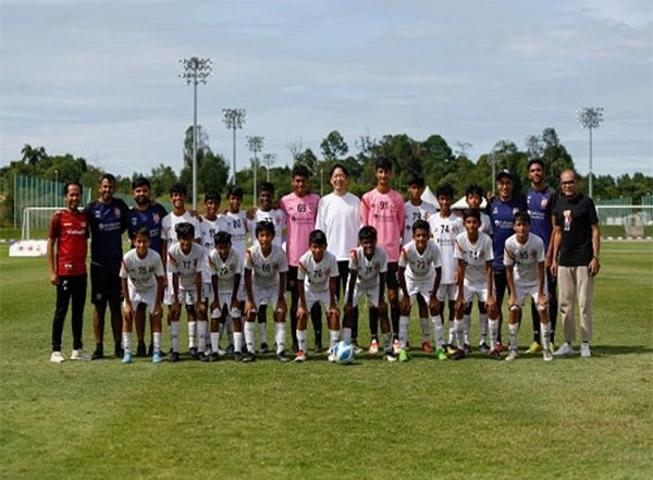 Business News | Reliance Foundation and Yakult Join Hands to Support the Development of Reliance Foundation Young Champs Scholars