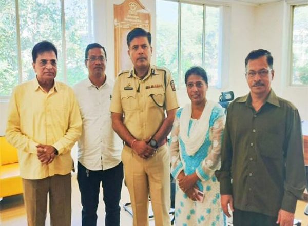 Shraddha Walkar’s Father Meets Mumbai Police Commissioner Madhukar Pandey, Seeks Information on Daughter’s Pending Plaint