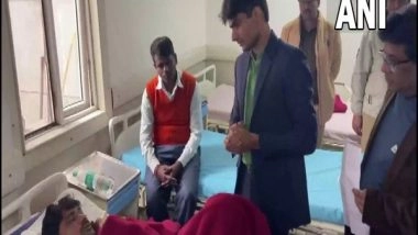 India News | 3 Killed, 13 Injured in Head-on Collision on Greater Noida Expressway