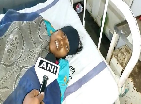 India News | MP: Woman Gives Birth to 'premature' Baby Girl in Running Bus in Chhatarpur