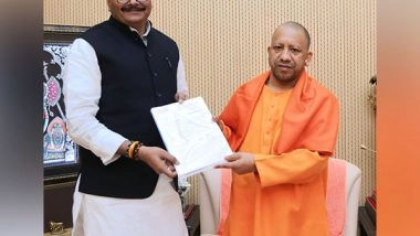 India News | UP Deputy CM Brajesh Pathak Returns from Foreign Tour, Submits Report to Yogi