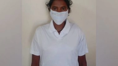 India News | Woman Naxal Carrying Bounty of Rs 1 Lakh Surrenders in Chhattisgarh's Dantewada