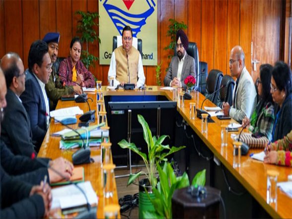 India News | CM Dhami Held Meeting at Secretariat over Booster Dose Campaign Installation - Vimarsana News
