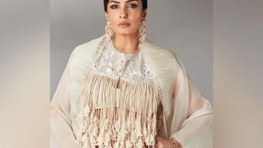 Entertainment News | Raveena Tandon Dedicates Filmfare OTT Award to All Women in Uniform