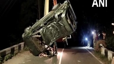 India News | 8 Killed in Tamil Nadu as Devotees' Car Falls in 40-feet-deep Pit