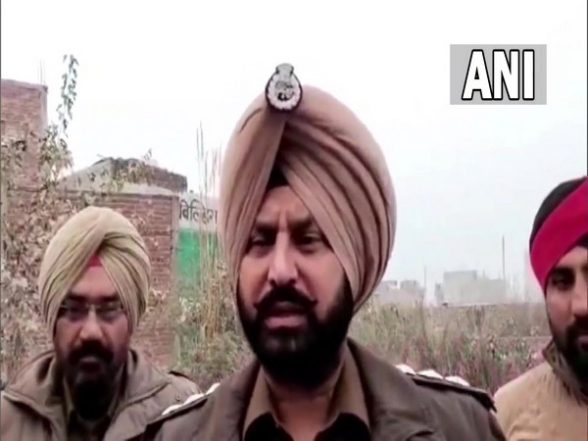India News | Punjab: Masked Robbers Barge in Office, Loot 80,000 Cash in Ludhiana - Vimarsana News