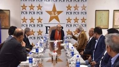 Sports News | PCB Management Committee Chief Najam Sethi Holds Meeting with Former Players