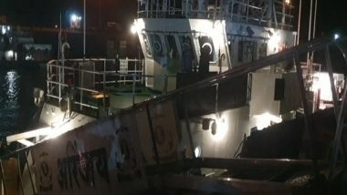 India News | Pakistani Boat with Arms, Ammunition, Narcotics Apprehended by Indian Coast Guard and Gujarat ATS