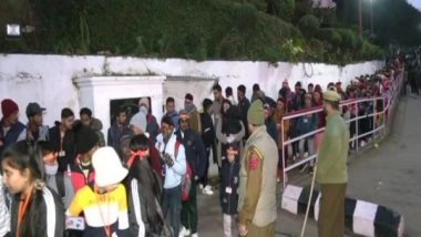 India News | Huge Rush Witnessed at Mata Vaishno Devi Shrine Ahead of New Year