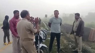 Andhra Pradesh Road Accident: Travel Bus Overturns After Hitting Divider on National Highway in Chittoor; One Dead, Several Injured