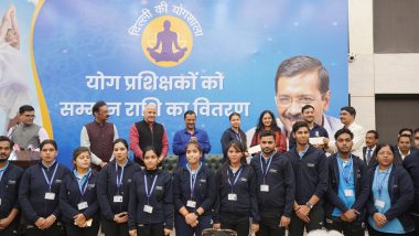 Delhi CM Arvind Kejriwal Distributes Honorarium to 250 Yoga Trainers, Blames LG VK Saxena for Salary Stoppage