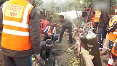 Betul Borewell Rescue Operation Crosses 38 Hours, Efforts On to Save Eight-Year-Old Tanmay Sahu in Madhya Pradesh